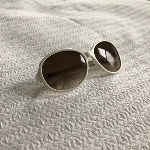 NWOT White Kate Spade Sunglasses